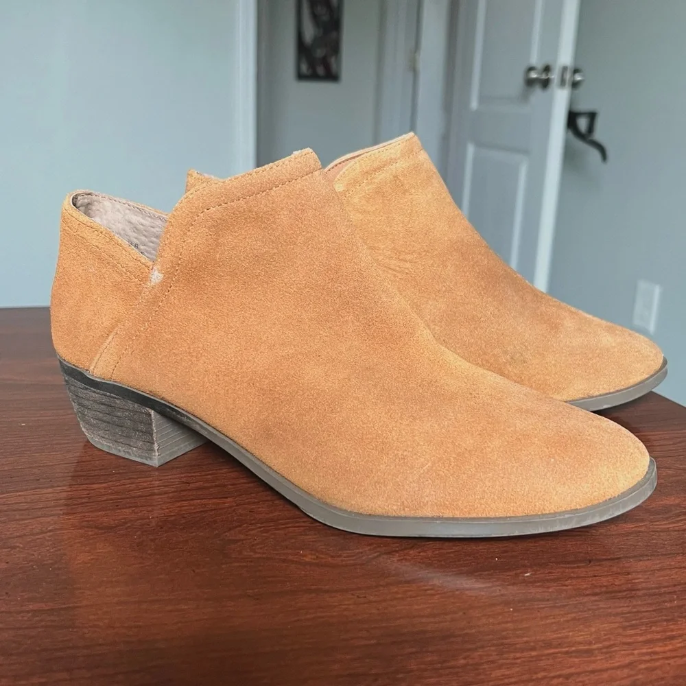 Crown & ivy | brown ankle boots - 9.5